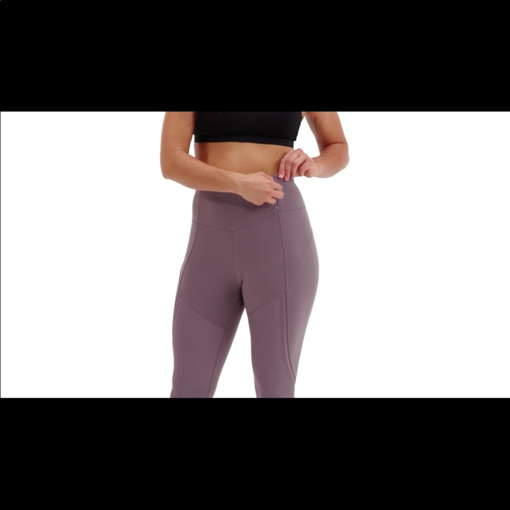 Cal is by Carrie Underwood 3/4 tights - Picture 5 of 6